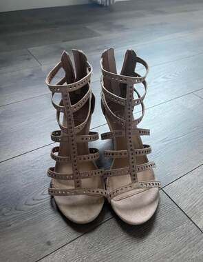 Material Girl Women's Mharriette Wedge Sandals Blush Beige Size 7M